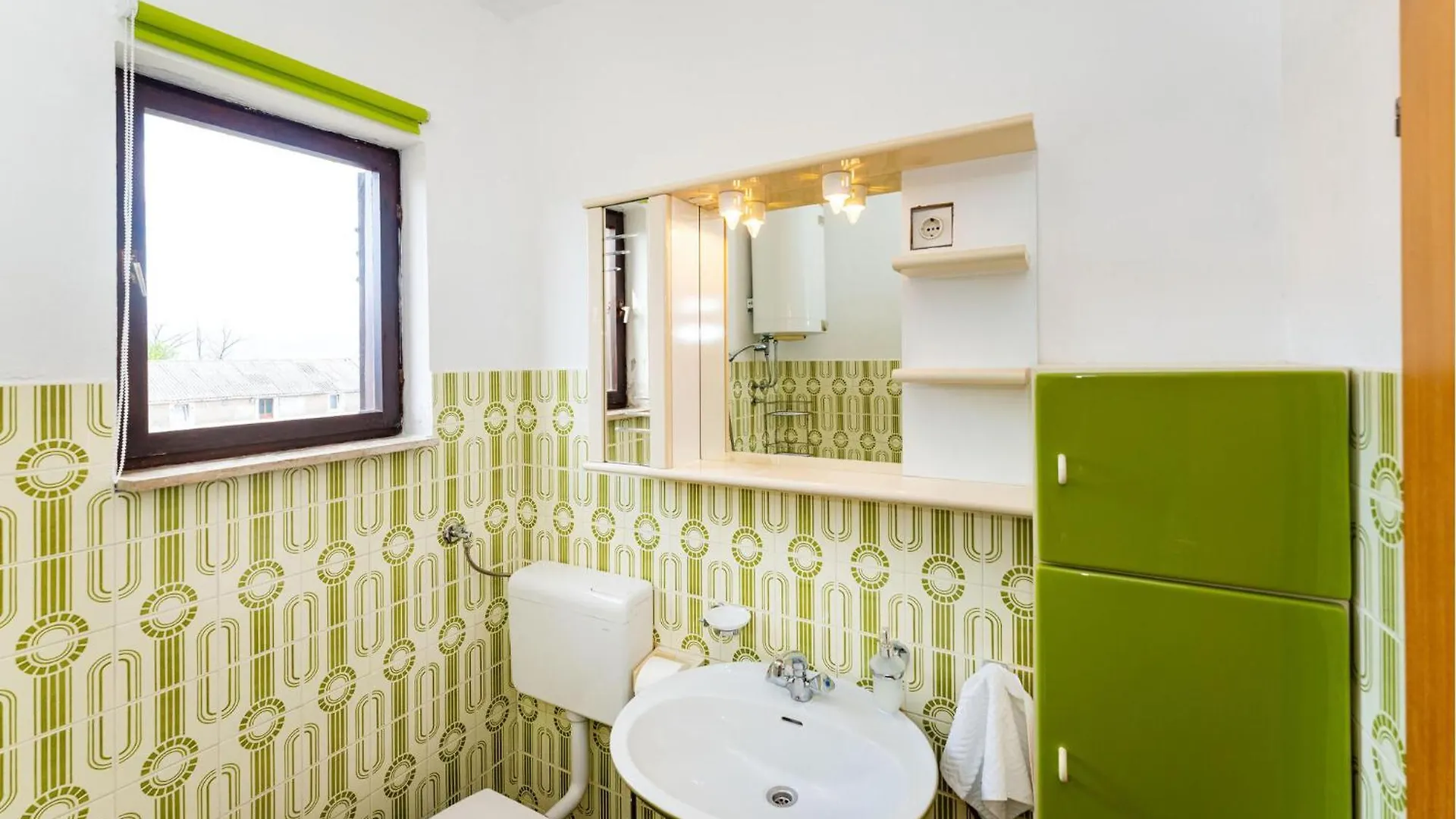 Nice Home In Razanac With Wifi クロアチア