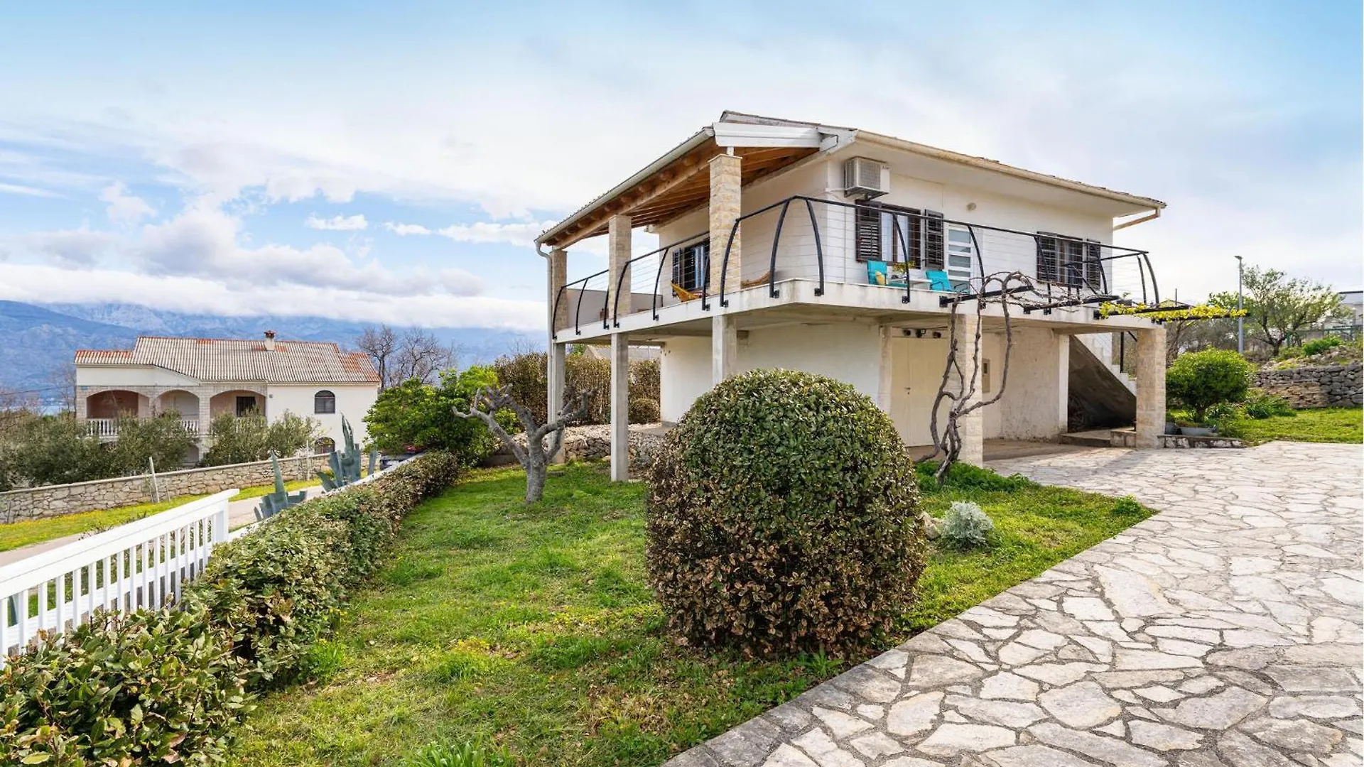 Nice Home In Razanac With Wifi 別荘