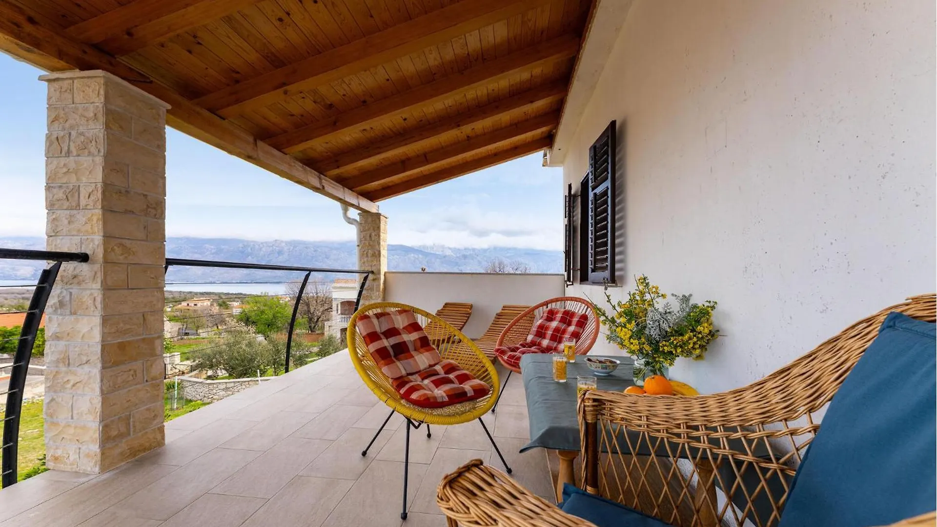 Nice Home In Razanac With Wifi