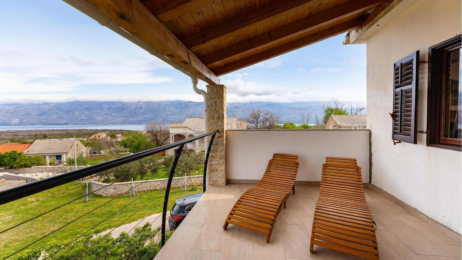 Nice Home In Razanac With Wifi